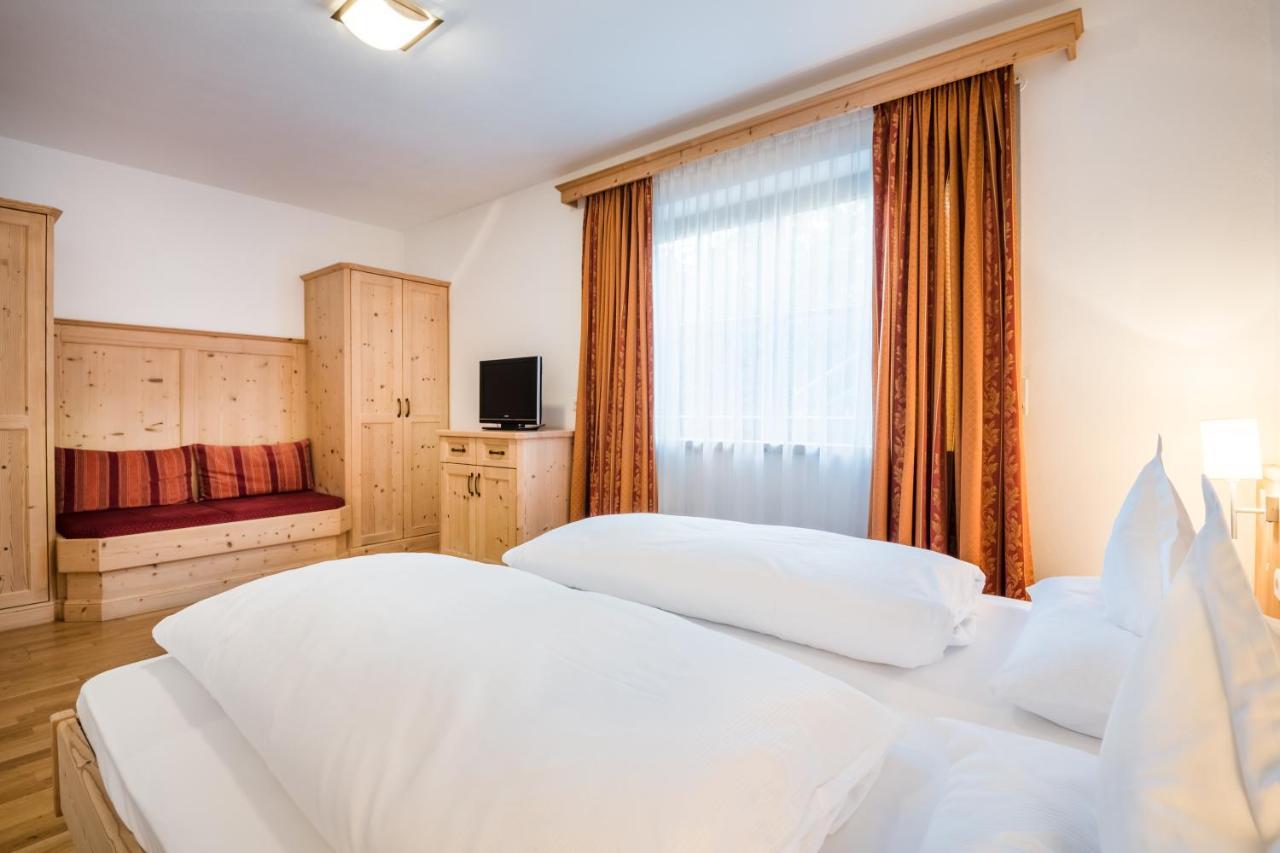 Dependance Hotel Mareo Dolomites San Vigilio Di Marebbe Exterior photo